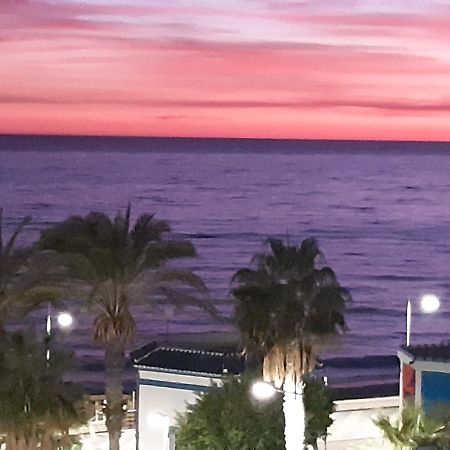 Torrox, Superbe Et Sur La Plage! Exterior photo